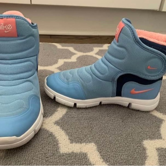 Nike Novice Boots - Picture 3 of 10